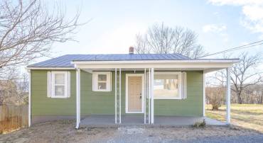 675 JENKINS LN, STRASBURG, Virginia 22657, 3 Bedrooms Bedrooms, 5 Rooms Rooms,1 BathroomBathrooms,Residential,For sale,675 JENKINS LN,VASH2013266 MLS # VASH2013266