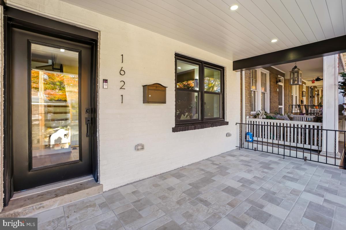 1621 D ST NE, WASHINGTON, District Of Columbia 20002, 4 Bedrooms Bedrooms, ,3 BathroomsBathrooms,Residential,For sale,1621 D ST NE,DCDC2239452 MLS # DCDC2239452