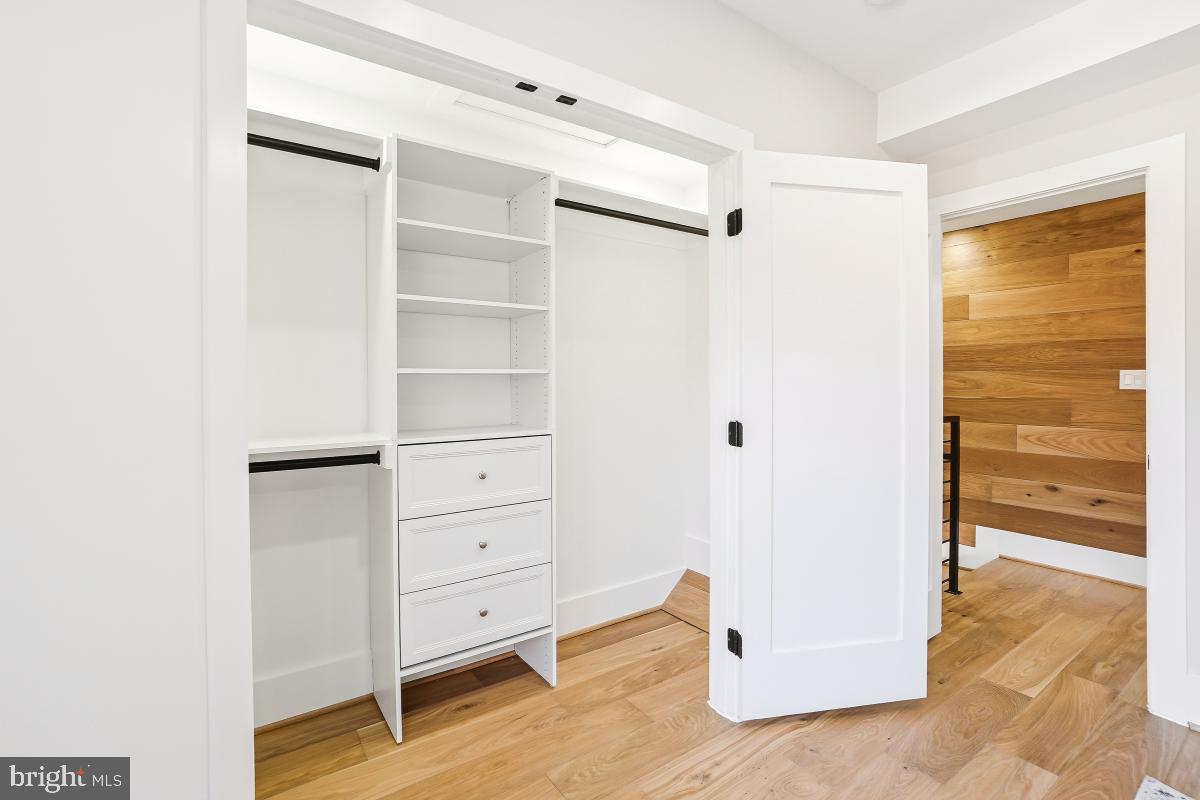 1621 D ST NE, WASHINGTON, District Of Columbia 20002, 4 Bedrooms Bedrooms, ,3 BathroomsBathrooms,Residential,For sale,1621 D ST NE,DCDC2239452 MLS # DCDC2239452