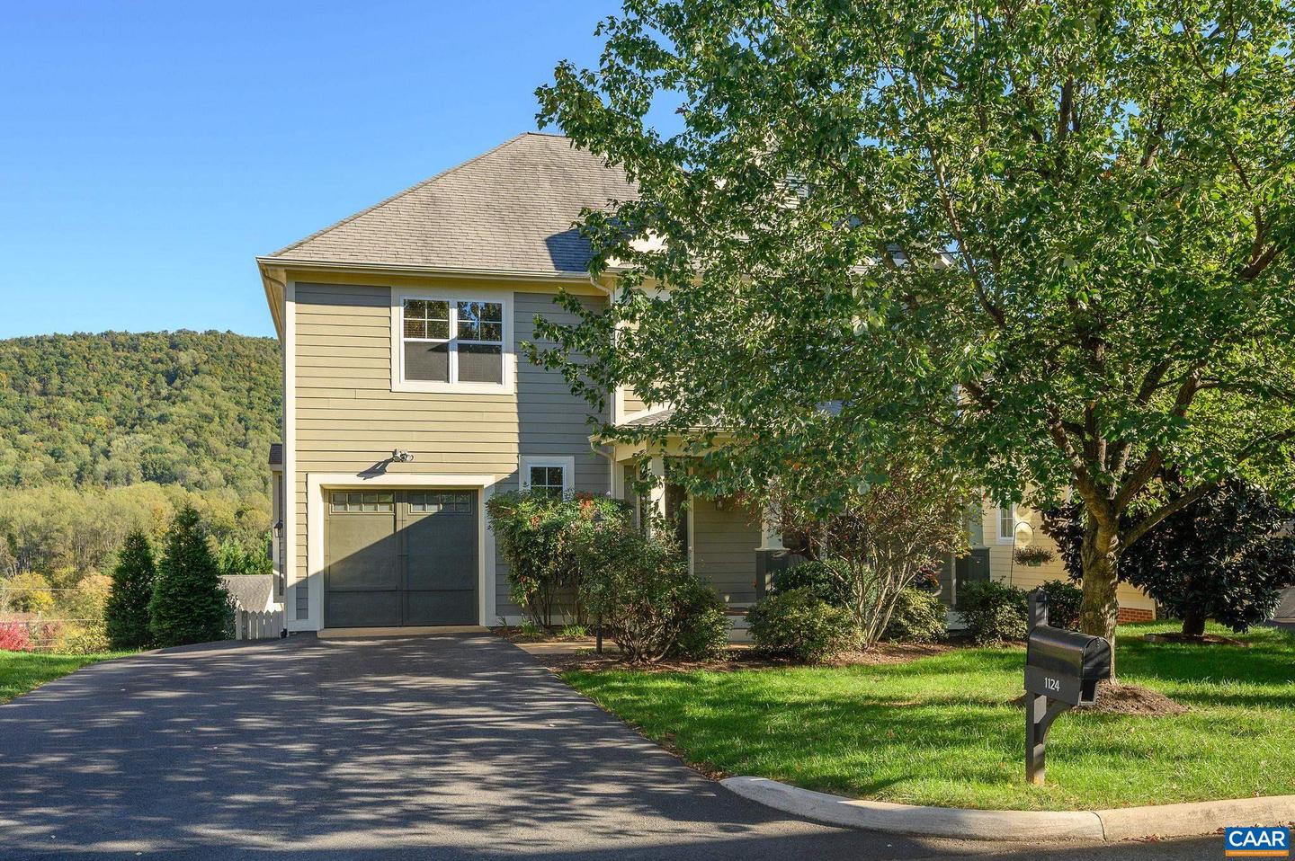 1124 ARDEN DR, CHARLOTTESVILLE, Virginia 22902, 4 Bedrooms Bedrooms, ,4 BathroomsBathrooms,Residential,For sale,1124 ARDEN DR,672152 MLS # 672152 1124 ARDEN DR, CHARLOTTESVILLE, Virginia 22902, 4 Bedrooms Bedrooms, ,4 BathroomsBathrooms,Residential,For sale,1124 ARDEN DR,672152 MLS # 672152