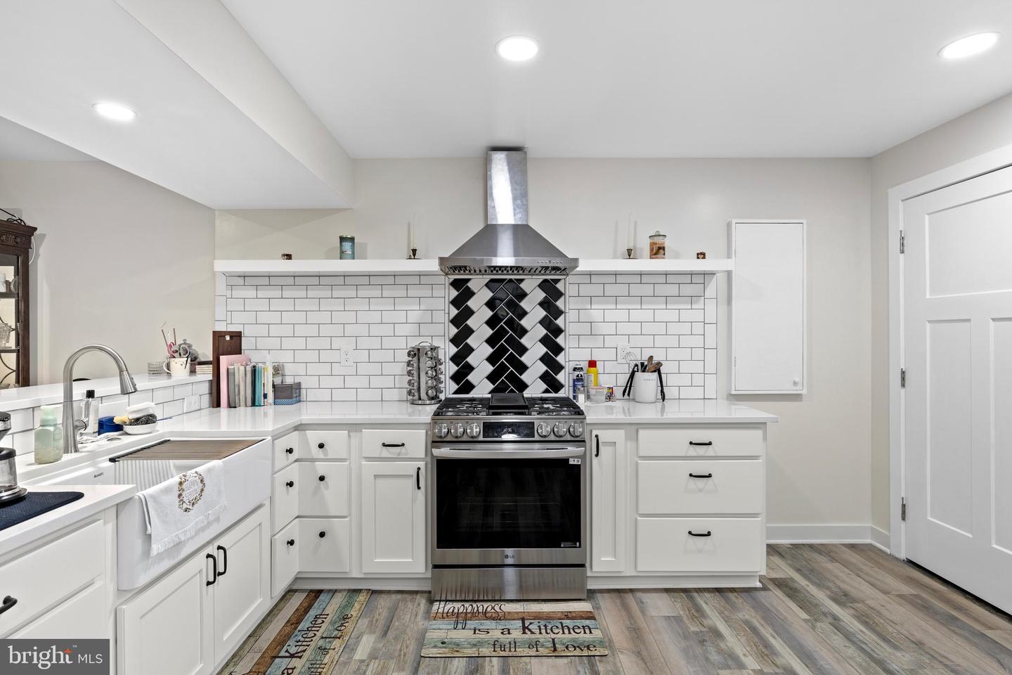 5018 BIRCH LEAF CIR, FREDERICKSBURG, Virginia 22407, 6 Bedrooms Bedrooms, ,4 BathroomsBathrooms,Residential,For sale,5018 BIRCH LEAF CIR,VASP2038394 MLS # VASP2038394