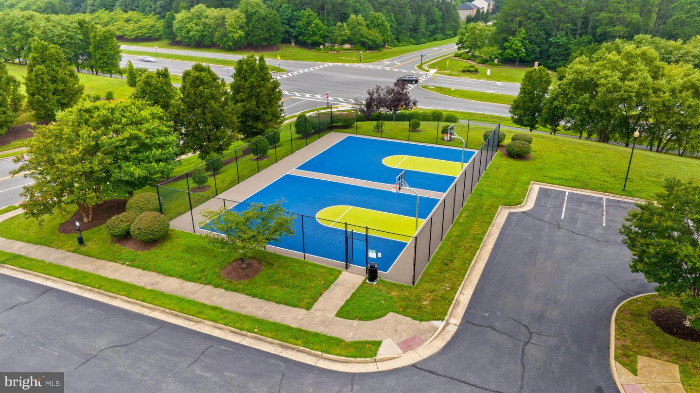 5018 BIRCH LEAF CIR, FREDERICKSBURG, Virginia 22407, 6 Bedrooms Bedrooms, ,4 BathroomsBathrooms,Residential,For sale,5018 BIRCH LEAF CIR,VASP2038394 MLS # VASP2038394