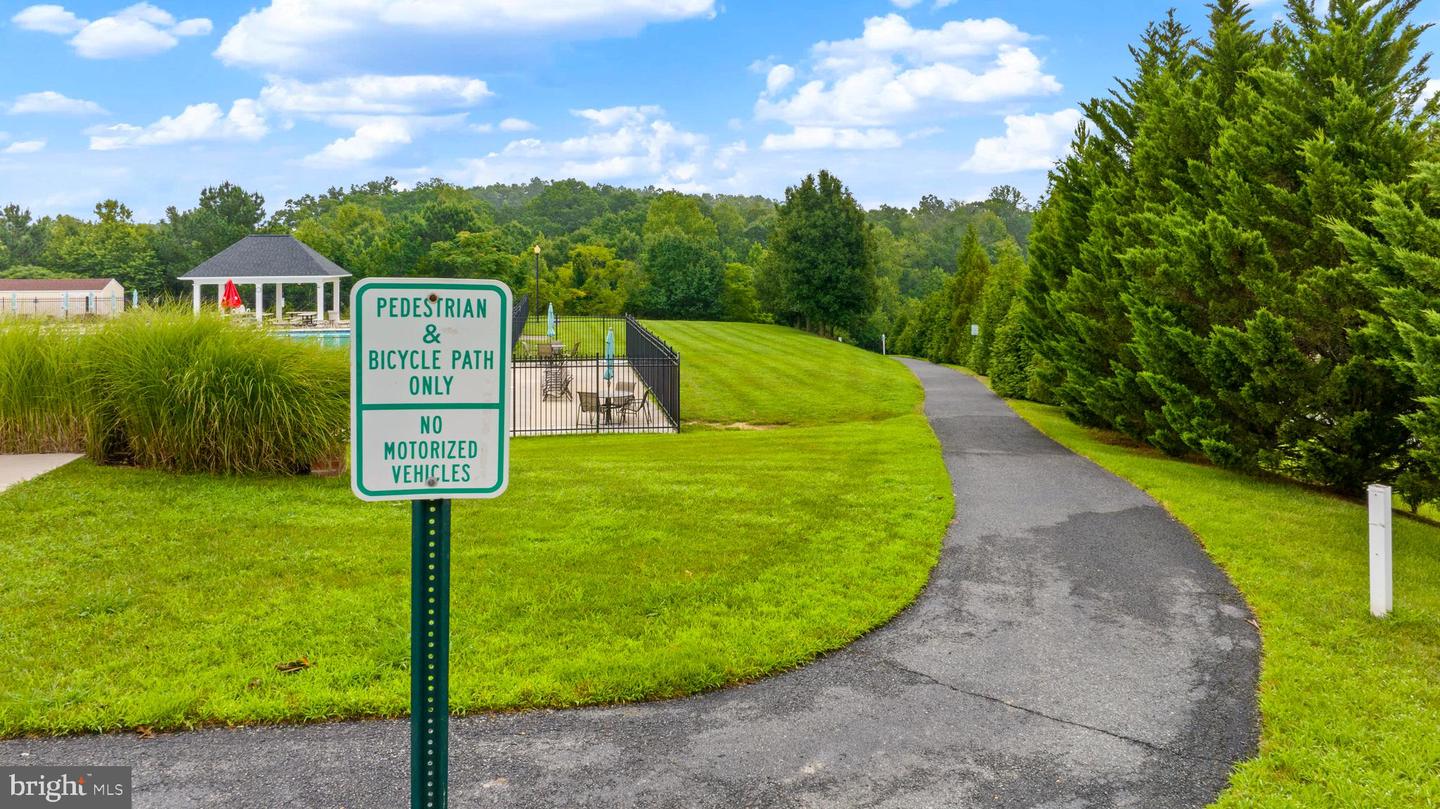 5018 BIRCH LEAF CIR, FREDERICKSBURG, Virginia 22407, 6 Bedrooms Bedrooms, ,4 BathroomsBathrooms,Residential,For sale,5018 BIRCH LEAF CIR,VASP2038394 MLS # VASP2038394