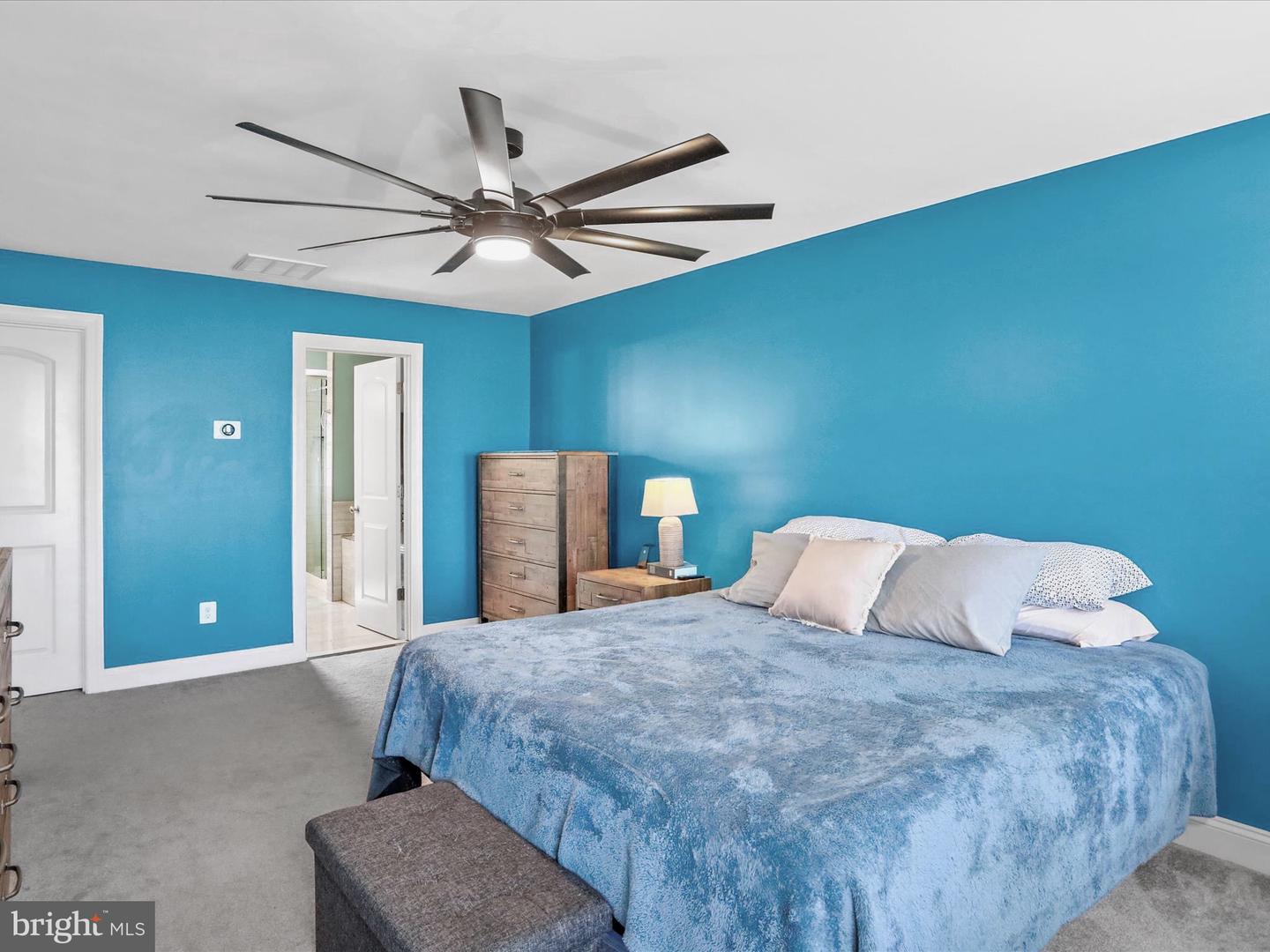 43 LITTLE SORREL DR, MIDDLETOWN, Virginia 22645, 6 Bedrooms Bedrooms, ,4 BathroomsBathrooms,Residential,For sale,43 LITTLE SORREL DR,VAWR2013026 MLS # VAWR2013026