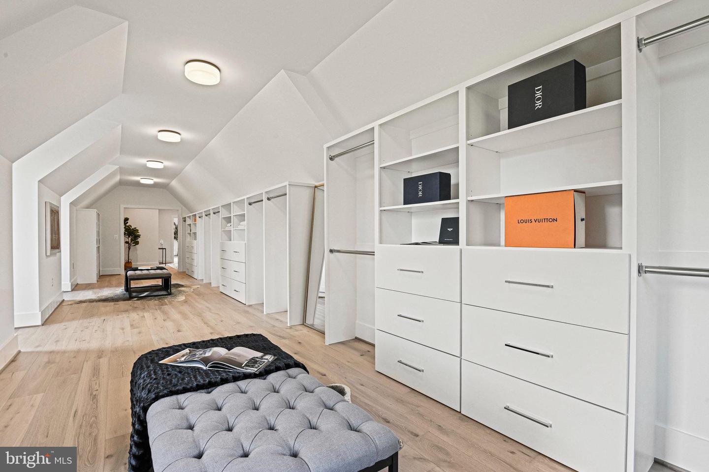 1109 INGLESIDE AVE, MCLEAN, Virginia 22101, 7 Bedrooms Bedrooms, ,7 BathroomsBathrooms,Residential,For sale,1109 INGLESIDE AVE,VAFX2283916 MLS # VAFX2283916 1109 INGLESIDE AVE, MCLEAN, Virginia 22101, 7 Bedrooms Bedrooms, ,7 BathroomsBathrooms,Residential,For sale,1109 INGLESIDE AVE,VAFX2283916 MLS # VAFX2283916