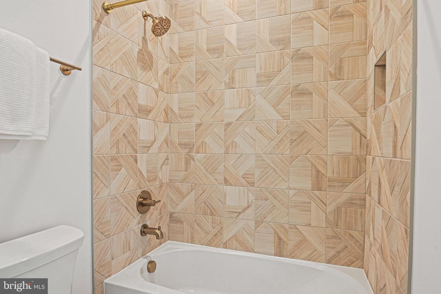 1109 INGLESIDE AVE, MCLEAN, Virginia 22101, 7 Bedrooms Bedrooms, ,7 BathroomsBathrooms,Residential,For sale,1109 INGLESIDE AVE,VAFX2283916 MLS # VAFX2283916 1109 INGLESIDE AVE, MCLEAN, Virginia 22101, 7 Bedrooms Bedrooms, ,7 BathroomsBathrooms,Residential,For sale,1109 INGLESIDE AVE,VAFX2283916 MLS # VAFX2283916