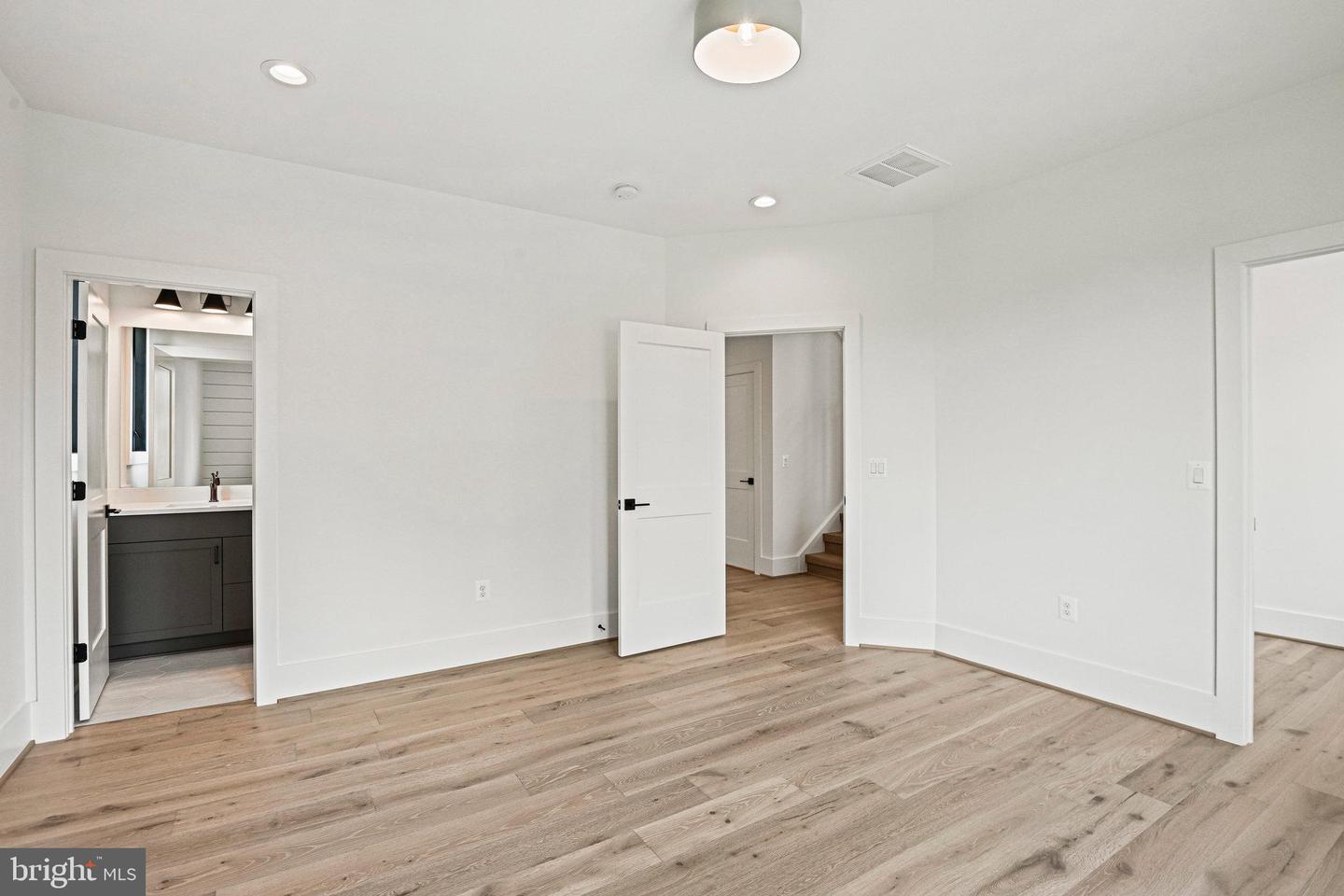 1109 INGLESIDE AVE, MCLEAN, Virginia 22101, 7 Bedrooms Bedrooms, ,7 BathroomsBathrooms,Residential,For sale,1109 INGLESIDE AVE,VAFX2283916 MLS # VAFX2283916 1109 INGLESIDE AVE, MCLEAN, Virginia 22101, 7 Bedrooms Bedrooms, ,7 BathroomsBathrooms,Residential,For sale,1109 INGLESIDE AVE,VAFX2283916 MLS # VAFX2283916