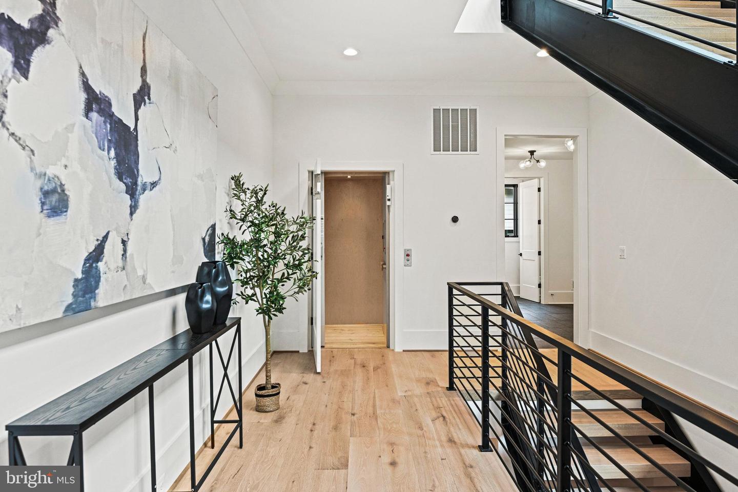 1109 INGLESIDE AVE, MCLEAN, Virginia 22101, 7 Bedrooms Bedrooms, ,7 BathroomsBathrooms,Residential,For sale,1109 INGLESIDE AVE,VAFX2283916 MLS # VAFX2283916 1109 INGLESIDE AVE, MCLEAN, Virginia 22101, 7 Bedrooms Bedrooms, ,7 BathroomsBathrooms,Residential,For sale,1109 INGLESIDE AVE,VAFX2283916 MLS # VAFX2283916