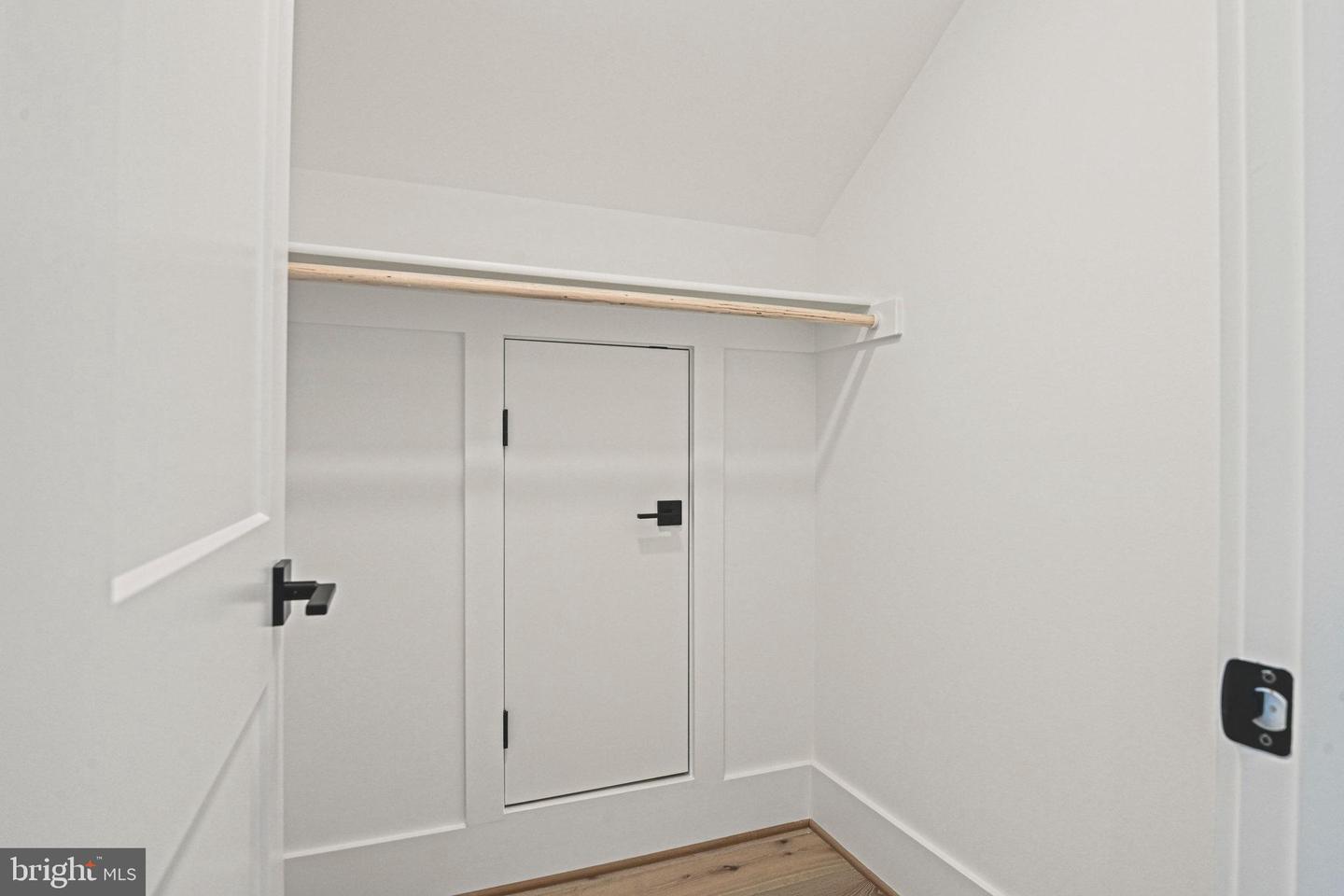 1109 INGLESIDE AVE, MCLEAN, Virginia 22101, 7 Bedrooms Bedrooms, ,7 BathroomsBathrooms,Residential,For sale,1109 INGLESIDE AVE,VAFX2283916 MLS # VAFX2283916 1109 INGLESIDE AVE, MCLEAN, Virginia 22101, 7 Bedrooms Bedrooms, ,7 BathroomsBathrooms,Residential,For sale,1109 INGLESIDE AVE,VAFX2283916 MLS # VAFX2283916