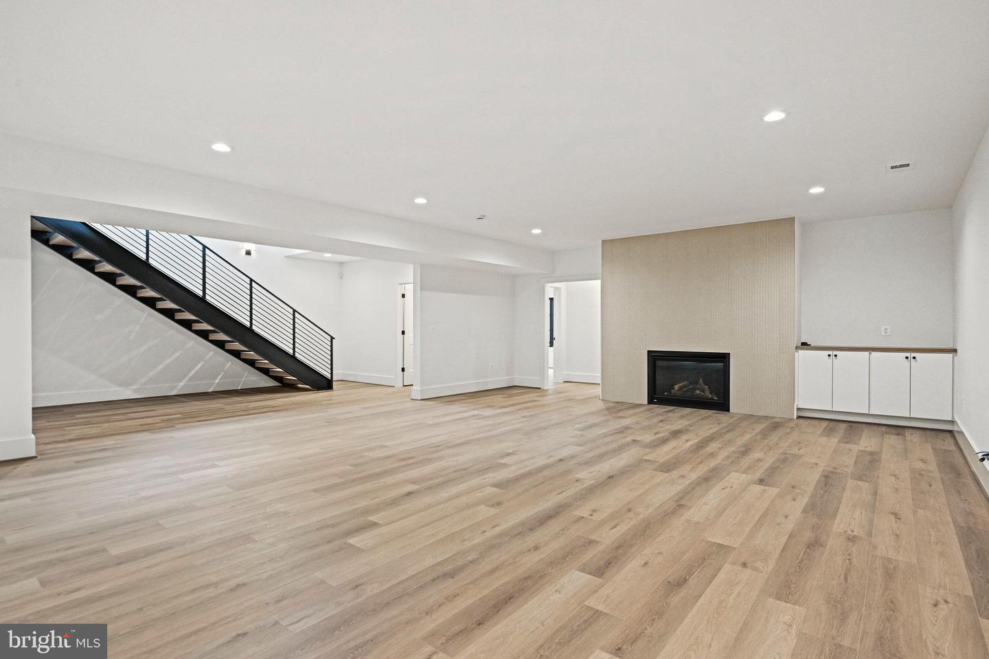 1109 INGLESIDE AVE, MCLEAN, Virginia 22101, 7 Bedrooms Bedrooms, ,7 BathroomsBathrooms,Residential,For sale,1109 INGLESIDE AVE,VAFX2283916 MLS # VAFX2283916 1109 INGLESIDE AVE, MCLEAN, Virginia 22101, 7 Bedrooms Bedrooms, ,7 BathroomsBathrooms,Residential,For sale,1109 INGLESIDE AVE,VAFX2283916 MLS # VAFX2283916