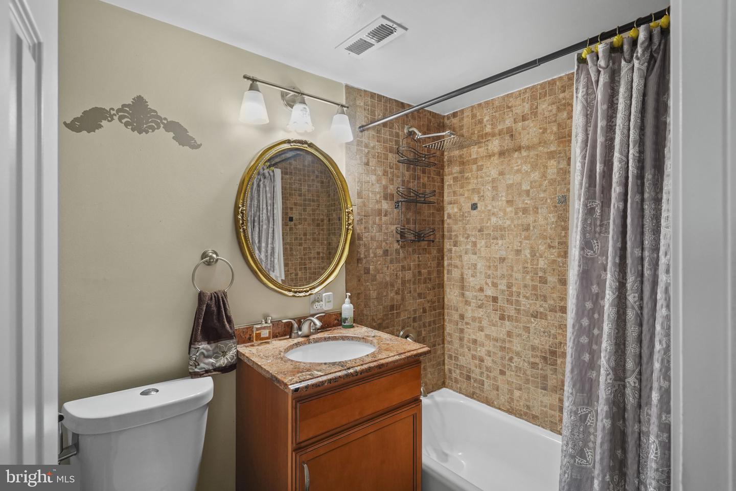 6816 ARLINGTON BLVD, FALLS CHURCH, Virginia 22042, 3 Bedrooms Bedrooms, 5 Rooms Rooms,2 BathroomsBathrooms,Residential,For sale,6816 ARLINGTON BLVD,VAFX2283920 MLS # VAFX2283920