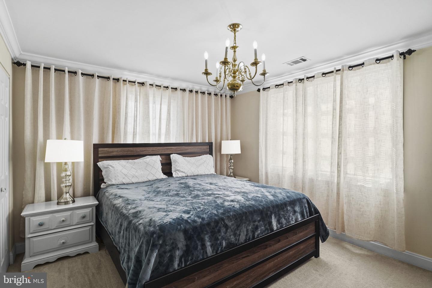 6816 ARLINGTON BLVD, FALLS CHURCH, Virginia 22042, 3 Bedrooms Bedrooms, 5 Rooms Rooms,2 BathroomsBathrooms,Residential,For sale,6816 ARLINGTON BLVD,VAFX2283920 MLS # VAFX2283920