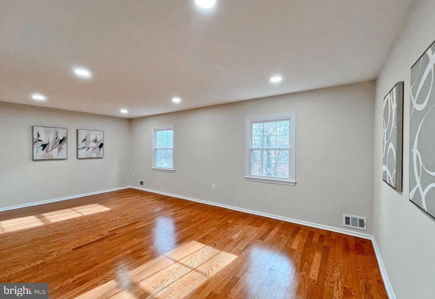 1403 ADMIRAL DR, WOODBRIDGE, Virginia 22192, 4 Bedrooms Bedrooms, ,2 BathroomsBathrooms,Residential,For sale,1403 ADMIRAL DR,VAPW2109860 MLS # VAPW2109860