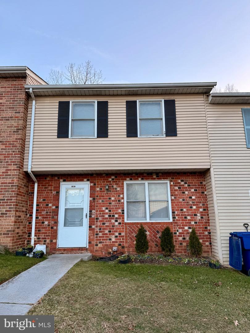 1307 ROBINHOOD LN, FRONT ROYAL, Virginia 22630, 2 Bedrooms Bedrooms, ,1 BathroomBathrooms,Residential,For sale,1307 ROBINHOOD LN,VAWR2013028 MLS # VAWR2013028 1307 ROBINHOOD LN, FRONT ROYAL, Virginia 22630, 2 Bedrooms Bedrooms, ,1 BathroomBathrooms,Residential,For sale,1307 ROBINHOOD LN,VAWR2013028 MLS # VAWR2013028