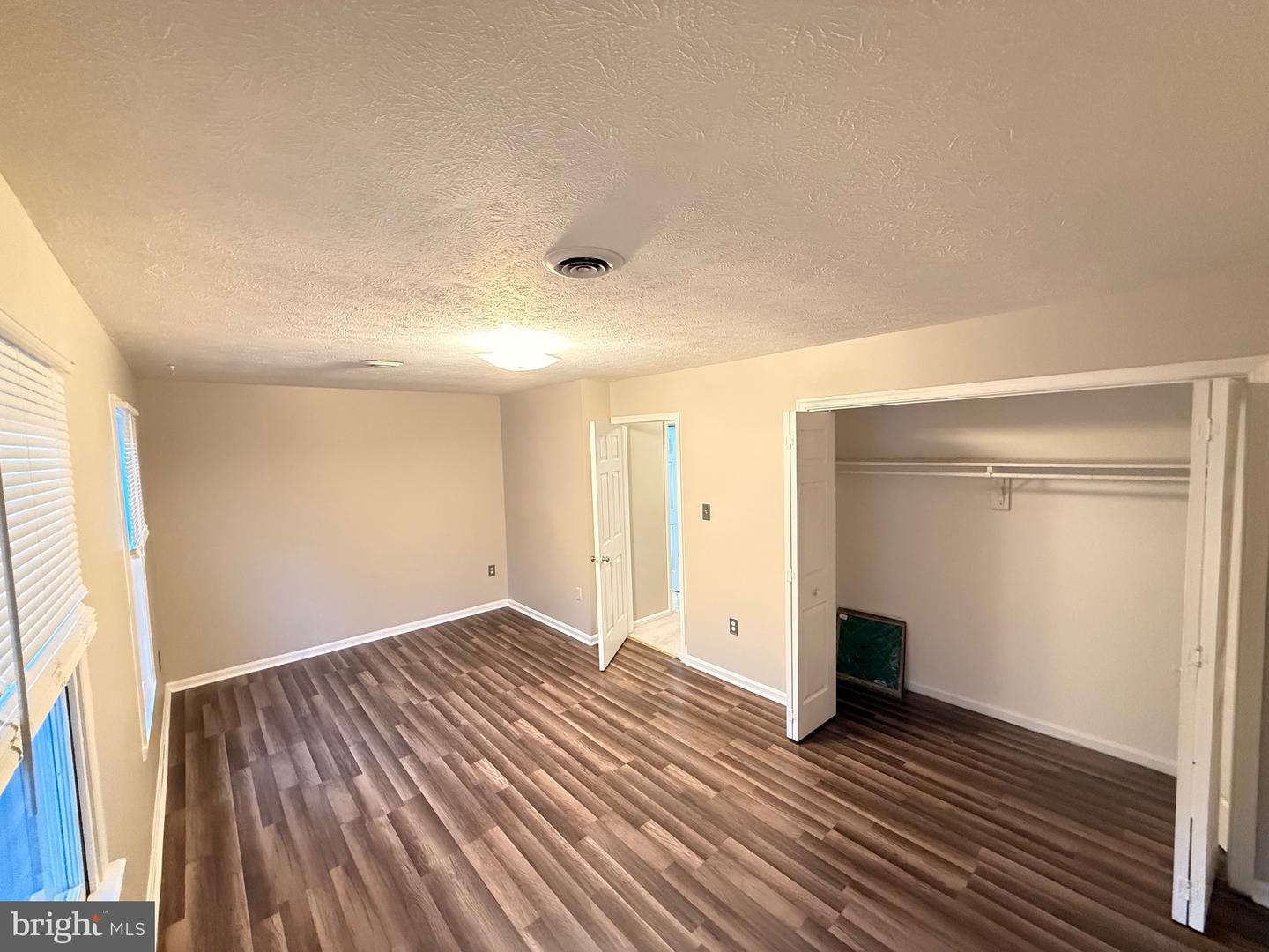 1307 ROBINHOOD LN, FRONT ROYAL, Virginia 22630, 2 Bedrooms Bedrooms, ,1 BathroomBathrooms,Residential,For sale,1307 ROBINHOOD LN,VAWR2013028 MLS # VAWR2013028 1307 ROBINHOOD LN, FRONT ROYAL, Virginia 22630, 2 Bedrooms Bedrooms, ,1 BathroomBathrooms,Residential,For sale,1307 ROBINHOOD LN,VAWR2013028 MLS # VAWR2013028