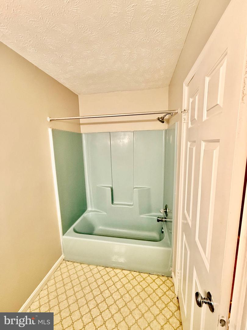 1307 ROBINHOOD LN, FRONT ROYAL, Virginia 22630, 2 Bedrooms Bedrooms, ,1 BathroomBathrooms,Residential,For sale,1307 ROBINHOOD LN,VAWR2013028 MLS # VAWR2013028 1307 ROBINHOOD LN, FRONT ROYAL, Virginia 22630, 2 Bedrooms Bedrooms, ,1 BathroomBathrooms,Residential,For sale,1307 ROBINHOOD LN,VAWR2013028 MLS # VAWR2013028