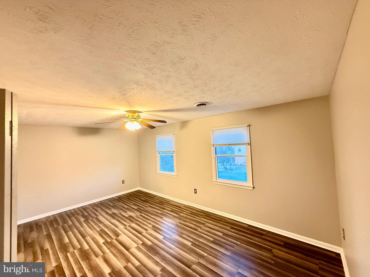 1307 ROBINHOOD LN, FRONT ROYAL, Virginia 22630, 2 Bedrooms Bedrooms, ,1 BathroomBathrooms,Residential,For sale,1307 ROBINHOOD LN,VAWR2013028 MLS # VAWR2013028 1307 ROBINHOOD LN, FRONT ROYAL, Virginia 22630, 2 Bedrooms Bedrooms, ,1 BathroomBathrooms,Residential,For sale,1307 ROBINHOOD LN,VAWR2013028 MLS # VAWR2013028