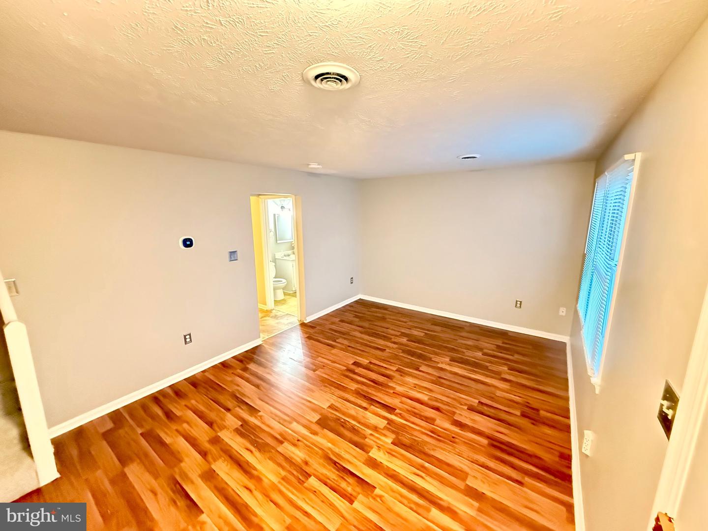 1307 ROBINHOOD LN, FRONT ROYAL, Virginia 22630, 2 Bedrooms Bedrooms, ,1 BathroomBathrooms,Residential,For sale,1307 ROBINHOOD LN,VAWR2013028 MLS # VAWR2013028 1307 ROBINHOOD LN, FRONT ROYAL, Virginia 22630, 2 Bedrooms Bedrooms, ,1 BathroomBathrooms,Residential,For sale,1307 ROBINHOOD LN,VAWR2013028 MLS # VAWR2013028