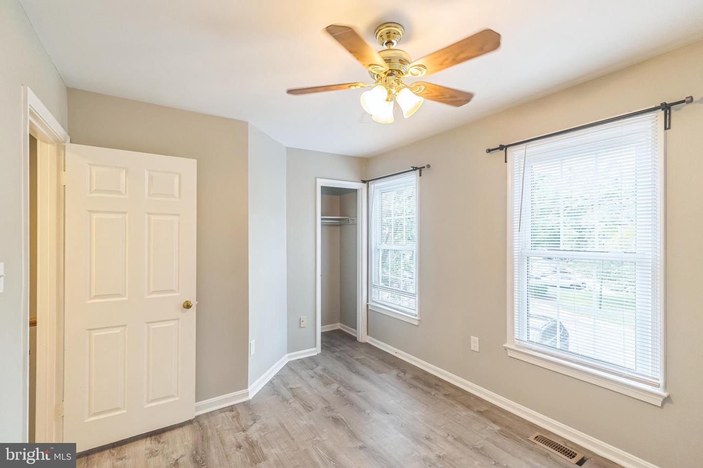 15076 MAPLE GLEN CT, DUMFRIES, Virginia 22025, 3 Bedrooms Bedrooms, ,2 BathroomsBathrooms,Residential,For sale,15076 MAPLE GLEN CT,VAPW2109874 MLS # VAPW2109874