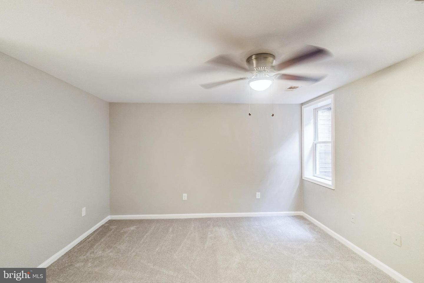 15076 MAPLE GLEN CT, DUMFRIES, Virginia 22025, 3 Bedrooms Bedrooms, ,2 BathroomsBathrooms,Residential,For sale,15076 MAPLE GLEN CT,VAPW2109874 MLS # VAPW2109874