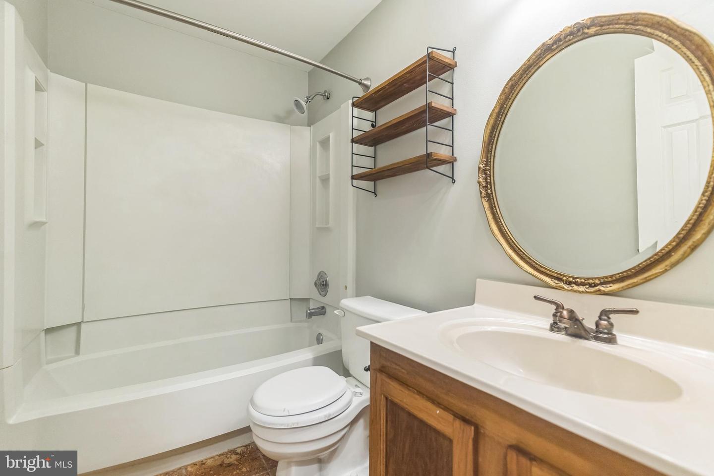 15076 MAPLE GLEN CT, DUMFRIES, Virginia 22025, 3 Bedrooms Bedrooms, ,2 BathroomsBathrooms,Residential,For sale,15076 MAPLE GLEN CT,VAPW2109874 MLS # VAPW2109874