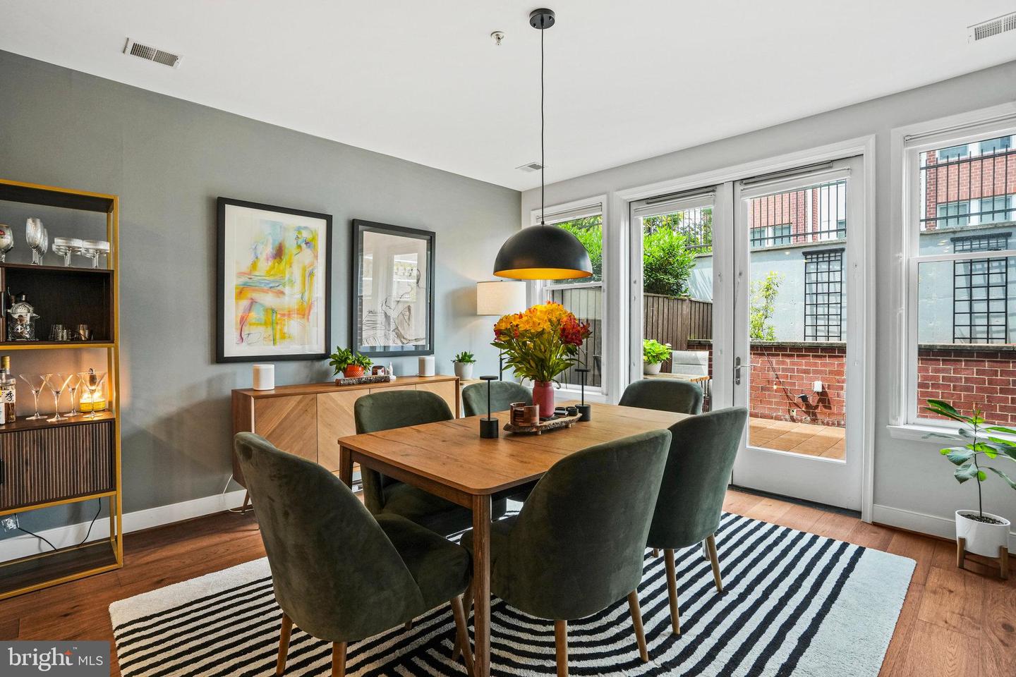 1811 14TH ST N #C104, ARLINGTON, Virginia 22209, 2 Bedrooms Bedrooms, ,2 BathroomsBathrooms,Residential,For sale,1811 14TH ST N #C104,VAAR2067298 MLS # VAAR2067298