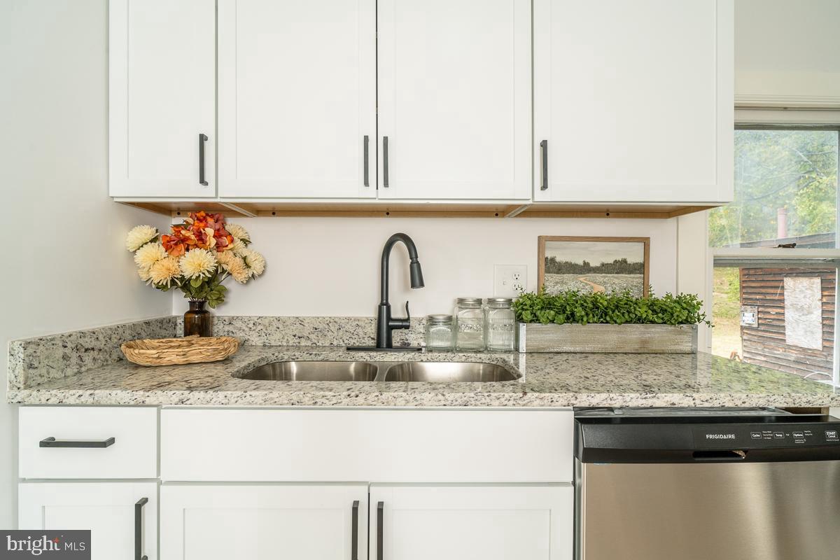 4771 MILL CREEK, MOUNT JACKSON, Virginia 22842, 2 Bedrooms Bedrooms, ,2 BathroomsBathrooms,Residential,For sale,4771 MILL CREEK,VASH2013272 MLS # VASH2013272