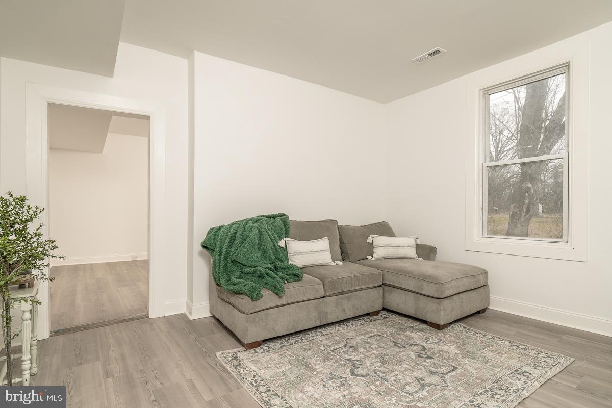 120 CHARLES ST, GORDONSVILLE, Virginia 22942, 3 Bedrooms Bedrooms, ,1 BathroomBathrooms,Residential,For sale,120 CHARLES ST,VAOR2013050 MLS # VAOR2013050