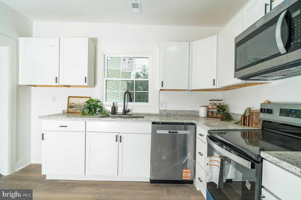 120 CHARLES ST, GORDONSVILLE, Virginia 22942, 3 Bedrooms Bedrooms, ,1 BathroomBathrooms,Residential,For sale,120 CHARLES ST,VAOR2013050 MLS # VAOR2013050