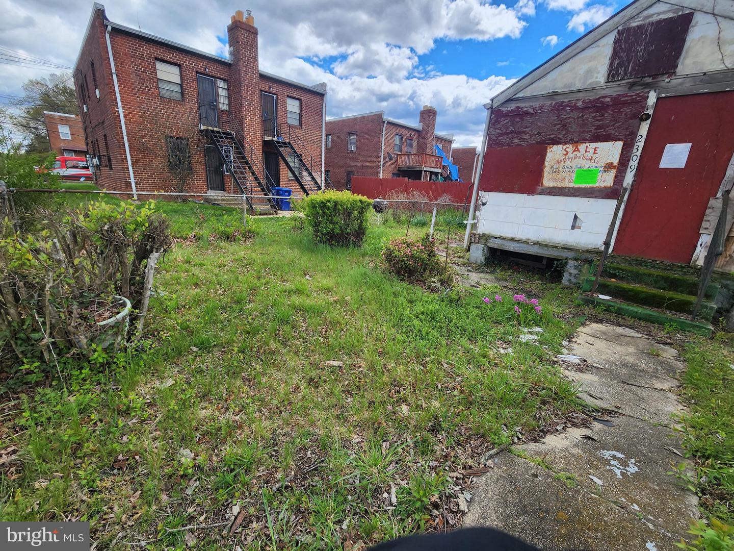 2309 IRVING ST SE, WASHINGTON, District Of Columbia 20020, ,Residential,For sale,2309 IRVING ST SE,DCDC2239536 MLS # DCDC2239536