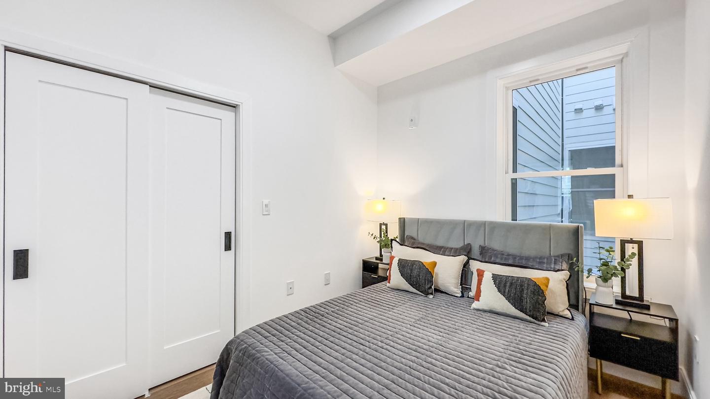 2517 ONTARIO RD NW #5, WASHINGTON, District Of Columbia 20009, 2 Bedrooms Bedrooms, ,1 BathroomBathrooms,Residential,For sale,2517 ONTARIO RD NW #5,DCDC2239544 MLS # DCDC2239544