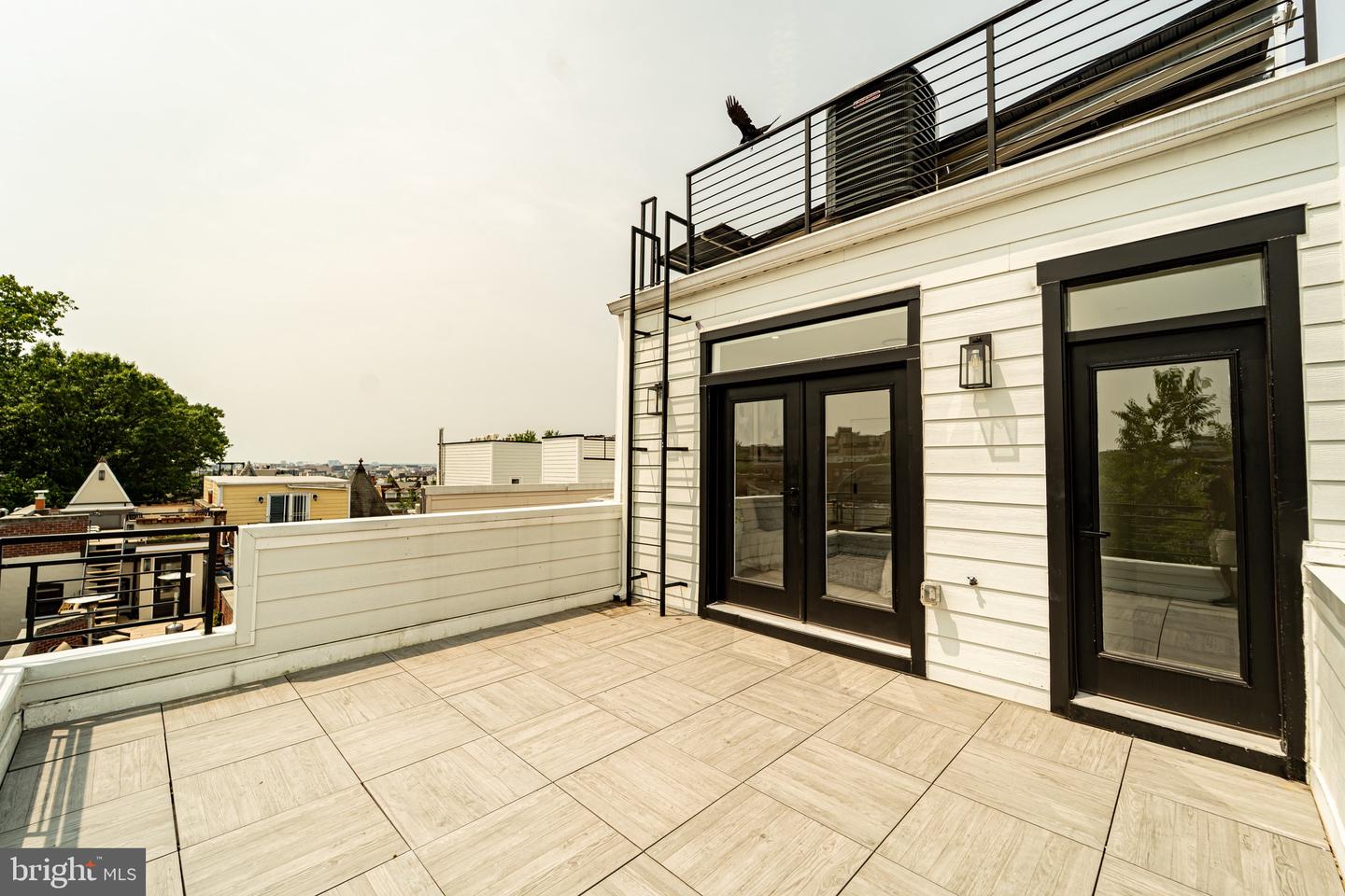 2517 ONTARIO RD NW #PH8, WASHINGTON, District Of Columbia 20009, 2 Bedrooms Bedrooms, ,2 BathroomsBathrooms,Residential,For sale,2517 ONTARIO RD NW #PH8,DCDC2239546 MLS # DCDC2239546