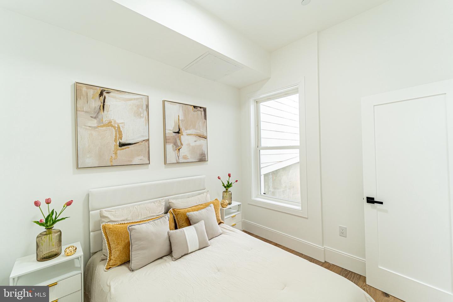 2517 ONTARIO RD NW #PH8, WASHINGTON, District Of Columbia 20009, 2 Bedrooms Bedrooms, ,2 BathroomsBathrooms,Residential,For sale,2517 ONTARIO RD NW #PH8,DCDC2239546 MLS # DCDC2239546