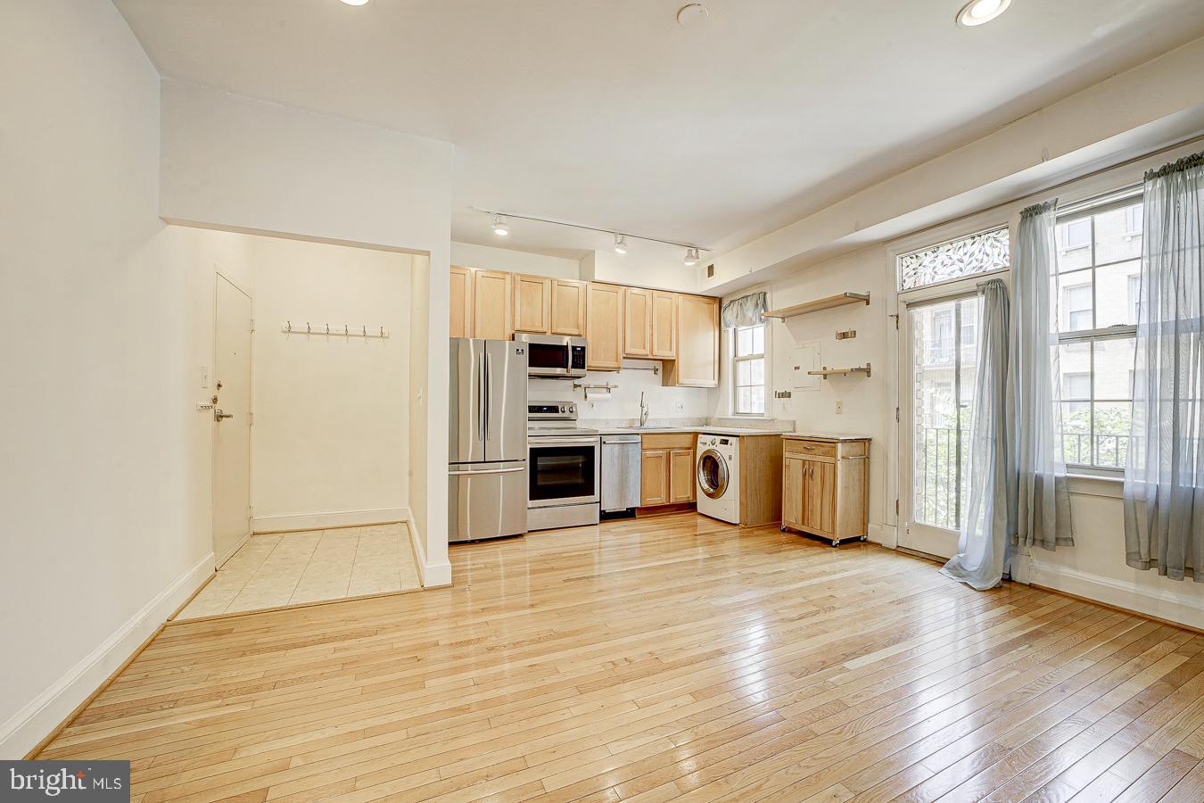 1401 COLUMBIA RD NW #219, WASHINGTON, District Of Columbia 20009, 1 Bedroom Bedrooms, ,1 BathroomBathrooms,Residential,For sale,1401 COLUMBIA RD NW #219,DCDC2195846 MLS # DCDC2195846