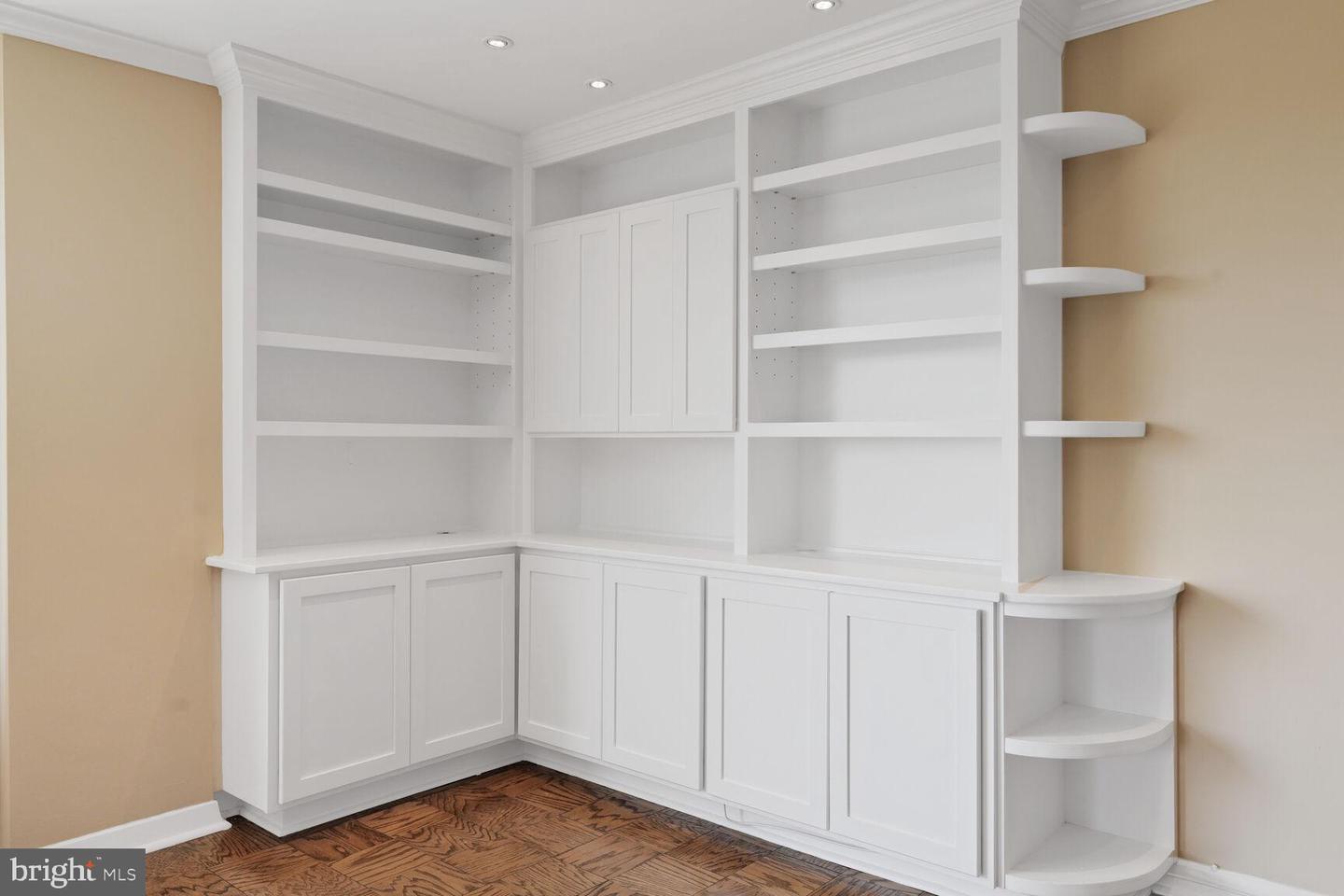 2501 CALVERT ST NW #701, WASHINGTON, District Of Columbia 20008, 2 Bedrooms Bedrooms, ,2 BathroomsBathrooms,Residential,For sale,2501 CALVERT ST NW #701,DCDC2208706 MLS # DCDC2208706