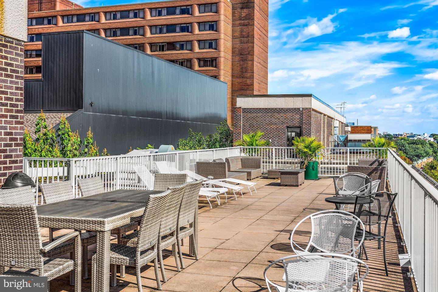 2501 CALVERT ST NW #701, WASHINGTON, District Of Columbia 20008, 2 Bedrooms Bedrooms, ,2 BathroomsBathrooms,Residential,For sale,2501 CALVERT ST NW #701,DCDC2208706 MLS # DCDC2208706