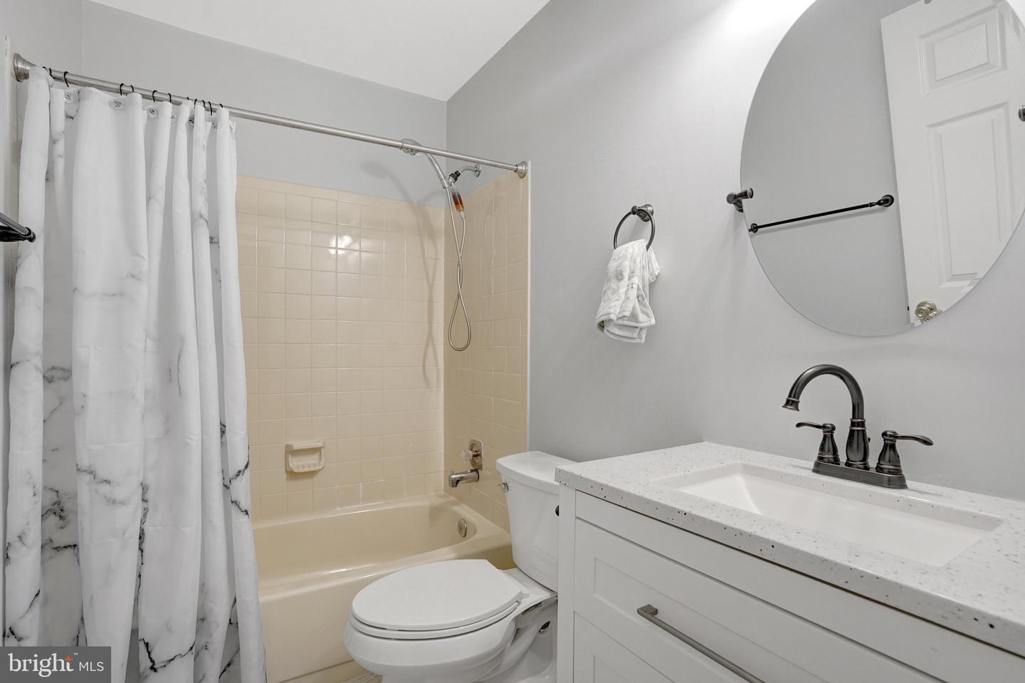 8298 LINDSIDE WAY, SPRINGFIELD, Virginia 22153, 4 Bedrooms Bedrooms, ,3 BathroomsBathrooms,Residential,For sale,8298 LINDSIDE WAY,VAFX2260238 MLS # VAFX2260238