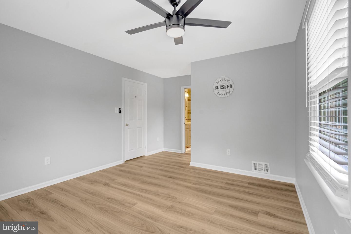 8298 LINDSIDE WAY, SPRINGFIELD, Virginia 22153, 4 Bedrooms Bedrooms, ,3 BathroomsBathrooms,Residential,For sale,8298 LINDSIDE WAY,VAFX2260238 MLS # VAFX2260238