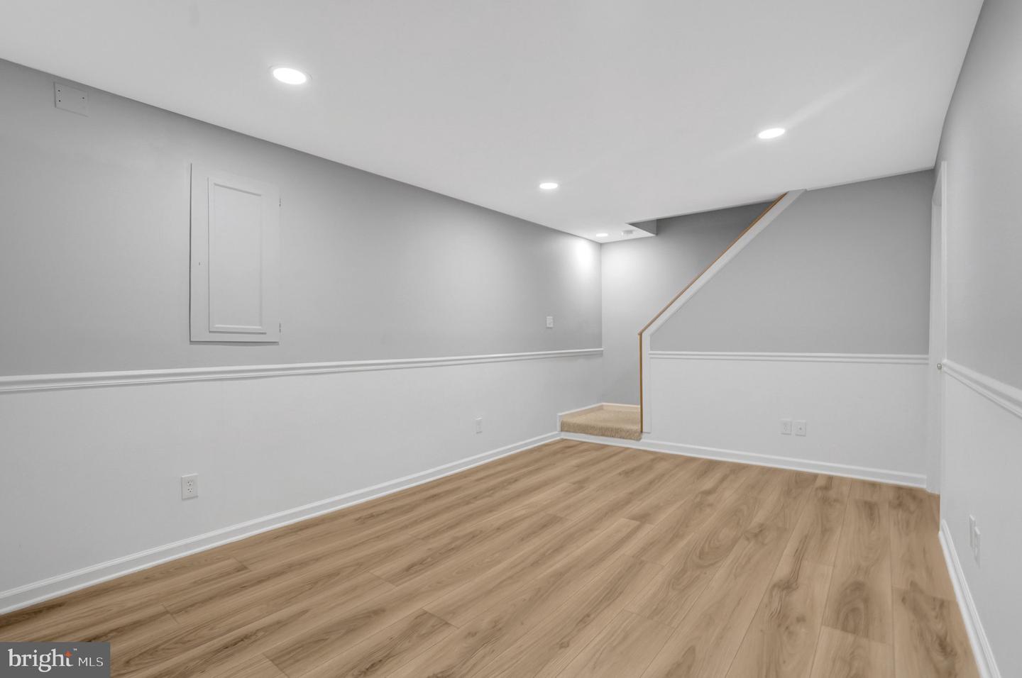 8298 LINDSIDE WAY, SPRINGFIELD, Virginia 22153, 4 Bedrooms Bedrooms, ,3 BathroomsBathrooms,Residential,For sale,8298 LINDSIDE WAY,VAFX2260238 MLS # VAFX2260238