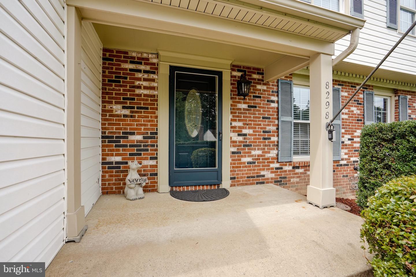 8298 LINDSIDE WAY, SPRINGFIELD, Virginia 22153, 4 Bedrooms Bedrooms, ,3 BathroomsBathrooms,Residential,For sale,8298 LINDSIDE WAY,VAFX2260238 MLS # VAFX2260238