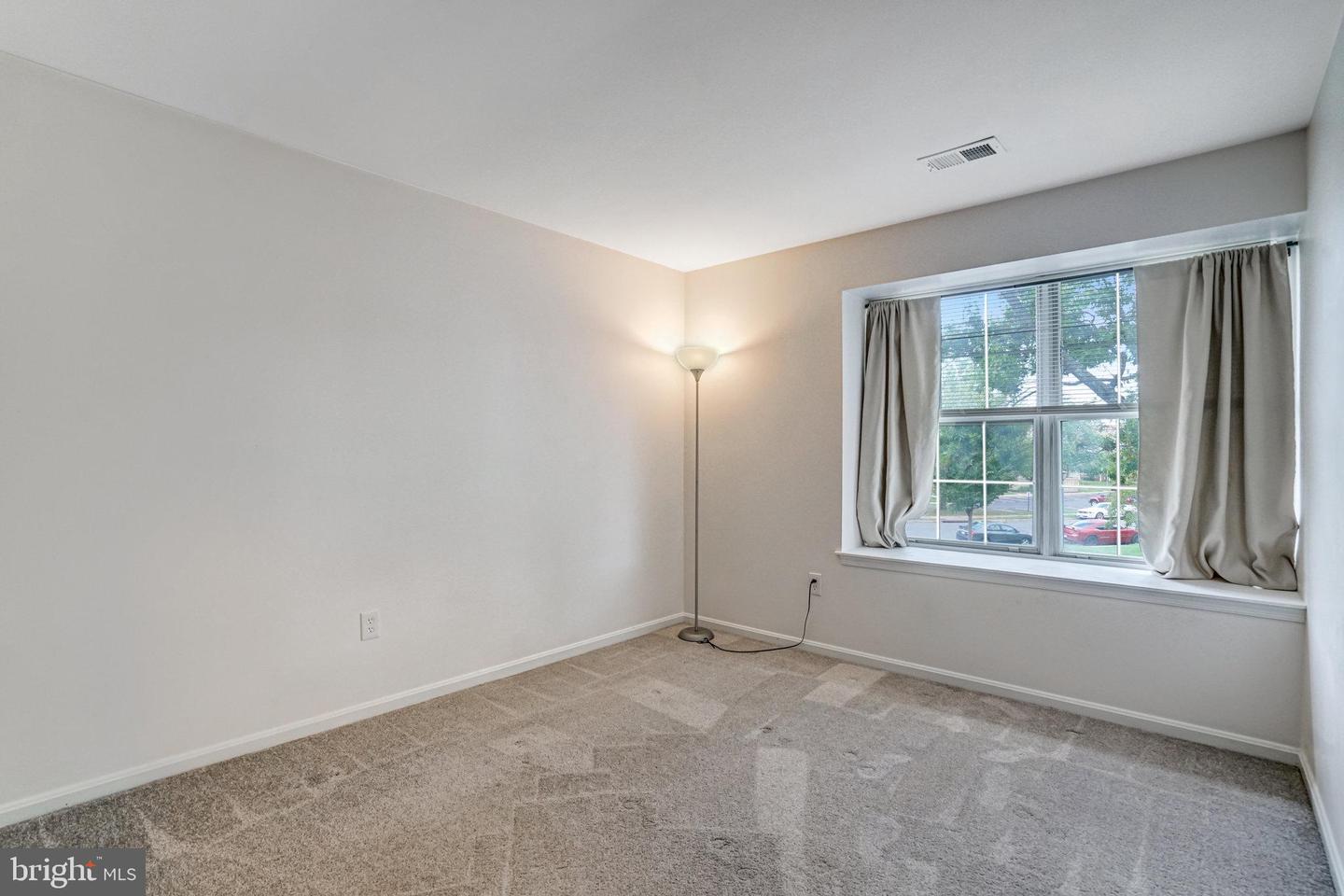 5376 BEDFORD TER #76D, ALEXANDRIA, Virginia 22309, 2 Bedrooms Bedrooms, ,2 BathroomsBathrooms,Residential,For sale,5376 BEDFORD TER #76D,VAFX2269078 MLS # VAFX2269078