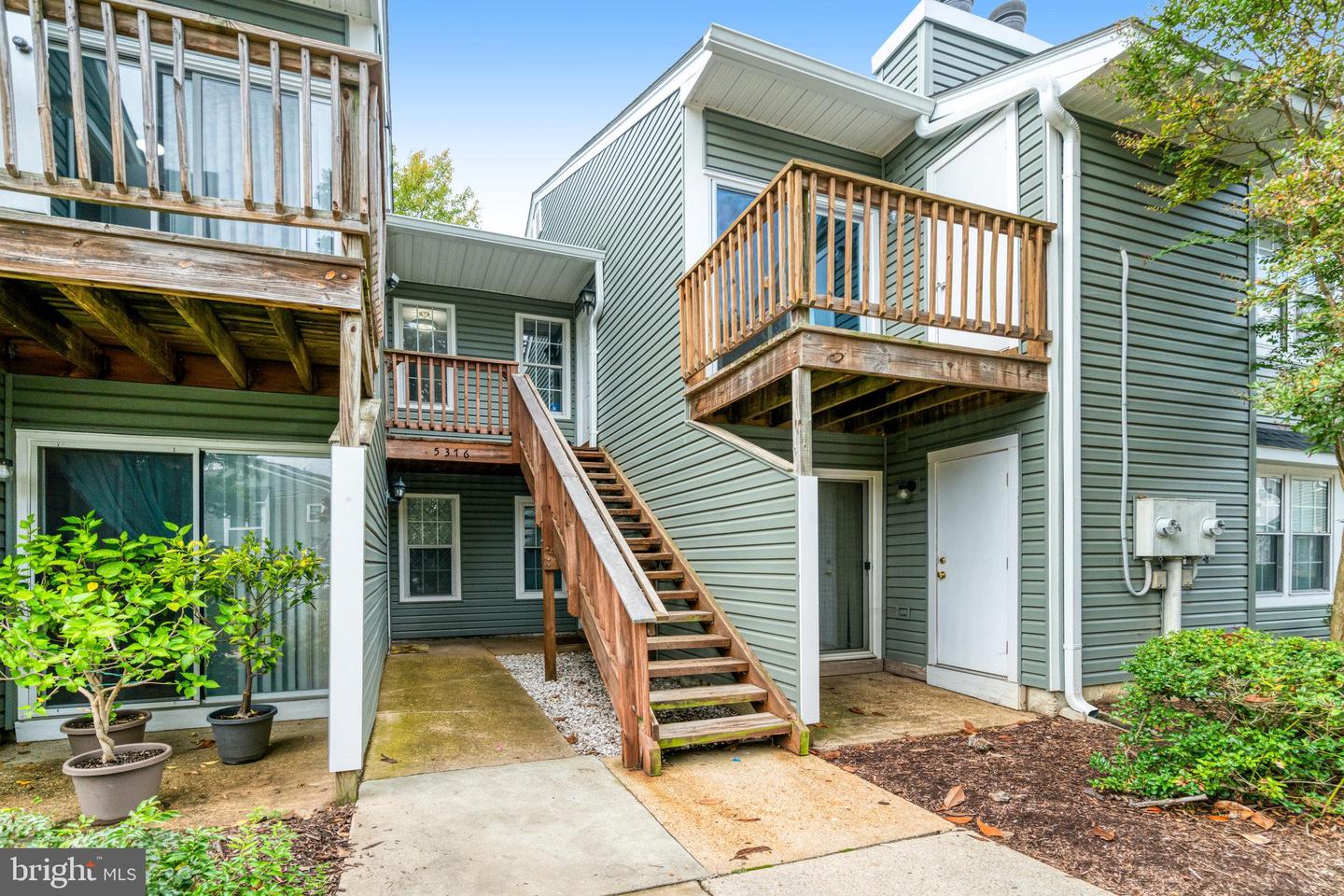 5376 BEDFORD TER #76D, ALEXANDRIA, Virginia 22309, 2 Bedrooms Bedrooms, ,2 BathroomsBathrooms,Residential,For sale,5376 BEDFORD TER #76D,VAFX2269078 MLS # VAFX2269078