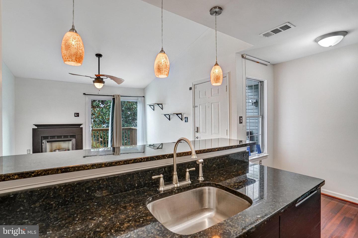 5376 BEDFORD TER #76D, ALEXANDRIA, Virginia 22309, 2 Bedrooms Bedrooms, ,2 BathroomsBathrooms,Residential,For sale,5376 BEDFORD TER #76D,VAFX2269078 MLS # VAFX2269078