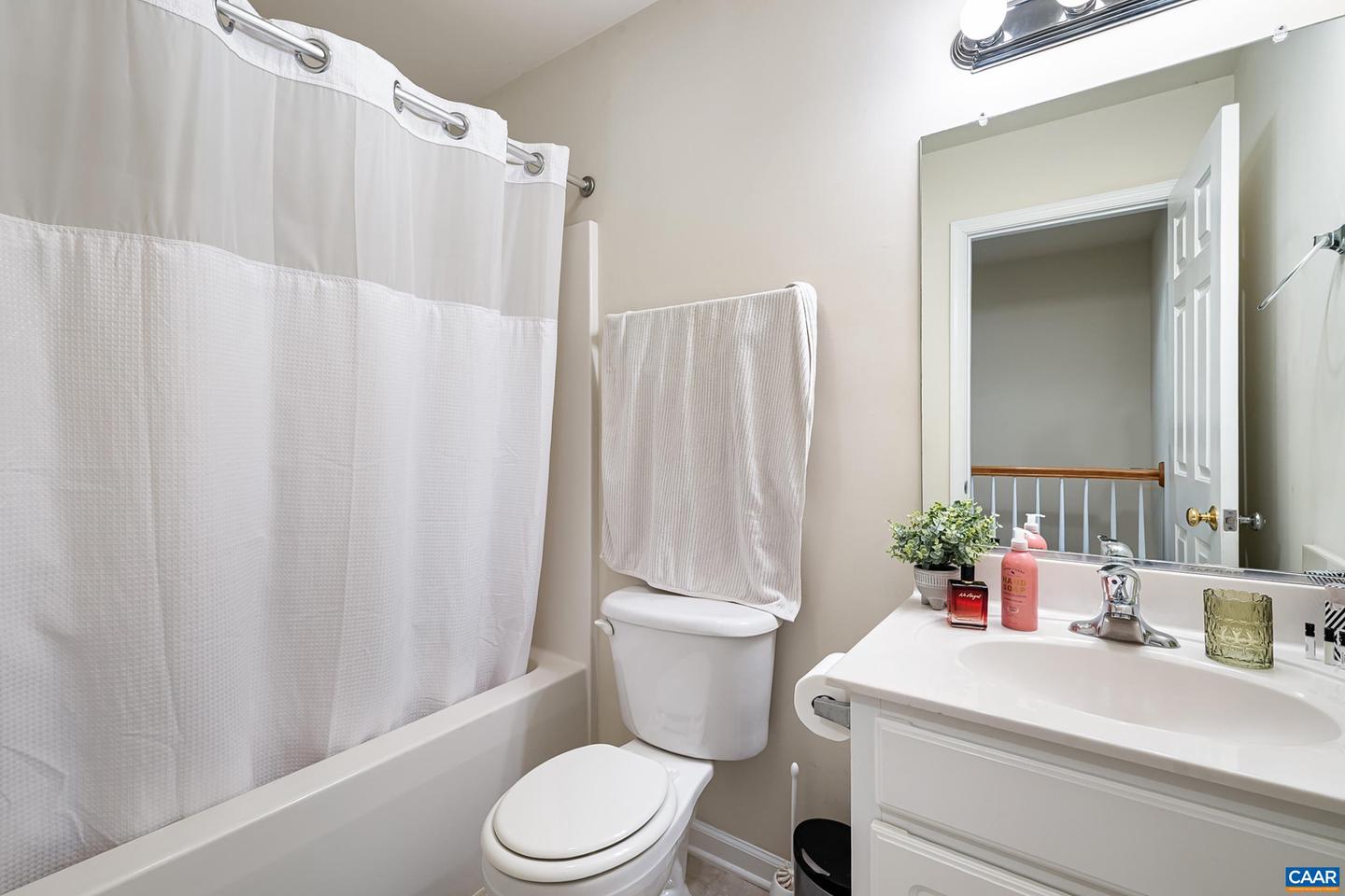 106 MELBOURNE PRK #F, CHARLOTTESVILLE, Virginia 22901, 3 Bedrooms Bedrooms, ,2 BathroomsBathrooms,Residential,For sale,106 MELBOURNE PRK #F,669362 MLS # 669362