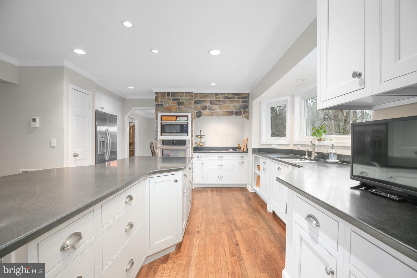 9 OLD RIDGE RD, FREDERICKSBURG, Virginia 22407, 4 Bedrooms Bedrooms, ,3 BathroomsBathrooms,Residential,For sale,9 OLD RIDGE RD,VASP2037104 MLS # VASP2037104