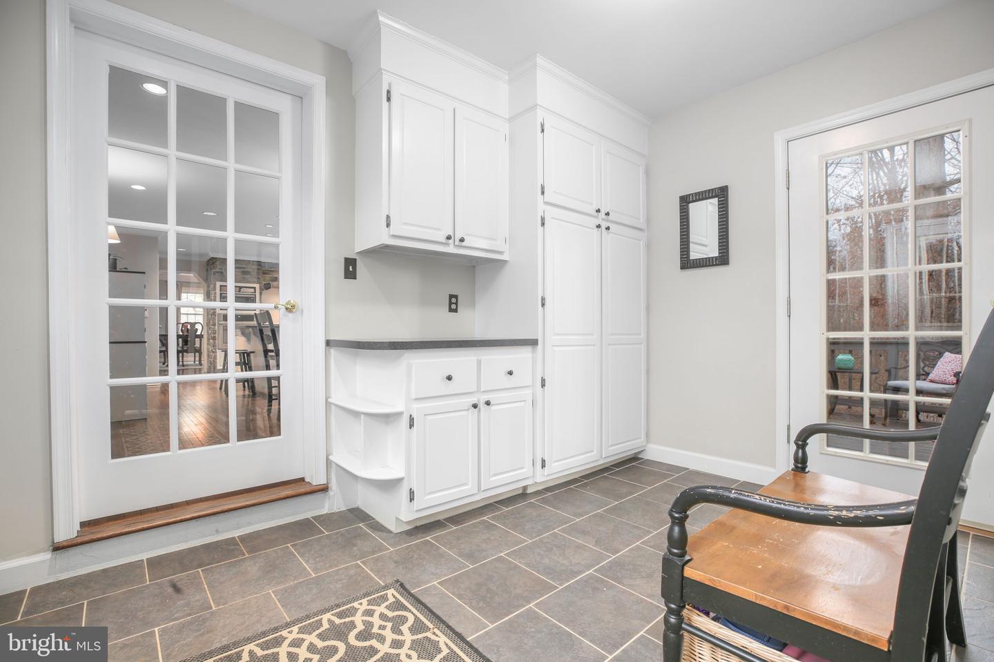 9 OLD RIDGE RD, FREDERICKSBURG, Virginia 22407, 4 Bedrooms Bedrooms, ,3 BathroomsBathrooms,Residential,For sale,9 OLD RIDGE RD,VASP2037104 MLS # VASP2037104