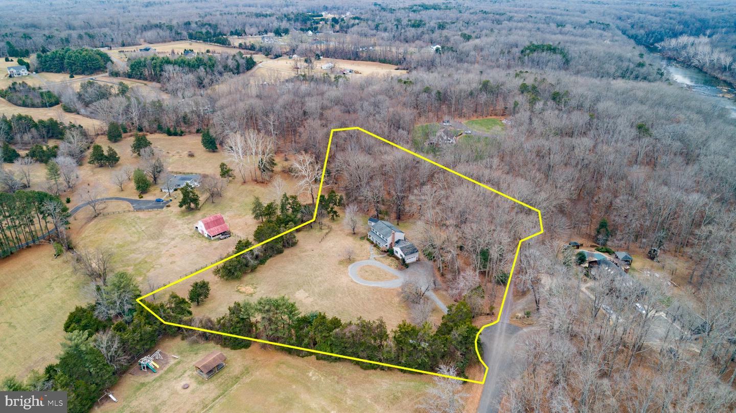 9 OLD RIDGE RD, FREDERICKSBURG, Virginia 22407, 4 Bedrooms Bedrooms, ,3 BathroomsBathrooms,Residential,For sale,9 OLD RIDGE RD,VASP2037104 MLS # VASP2037104