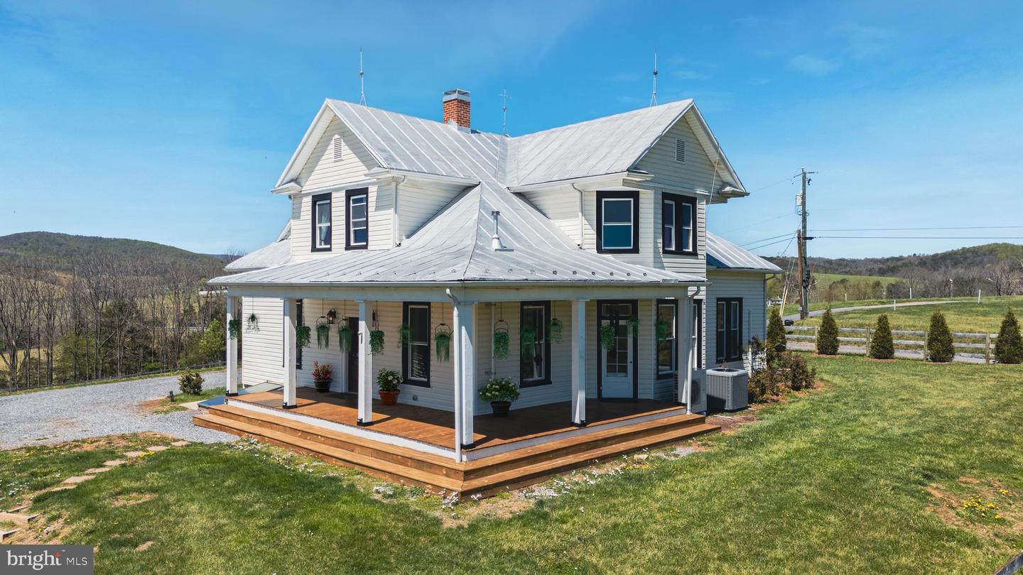 374 FINLEY ROAD, RAPHINE, Virginia 24472, 4 Bedrooms Bedrooms, ,3 BathroomsBathrooms,Residential,For sale,374 FINLEY ROAD,VARB2000154 MLS # VARB2000154