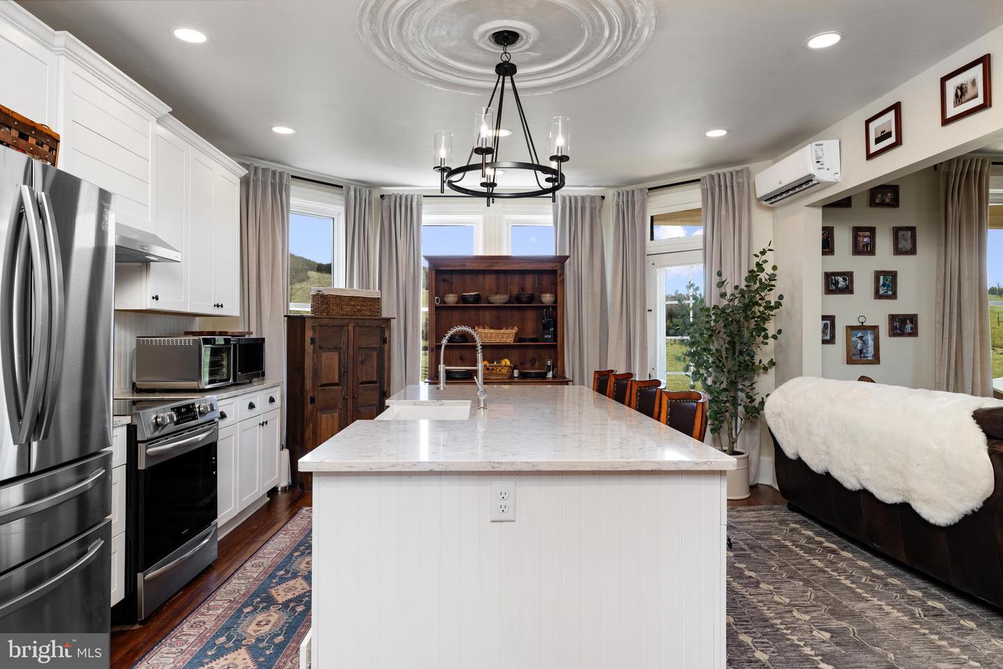 374 FINLEY ROAD, RAPHINE, Virginia 24472, 4 Bedrooms Bedrooms, ,3 BathroomsBathrooms,Residential,For sale,374 FINLEY ROAD,VARB2000154 MLS # VARB2000154