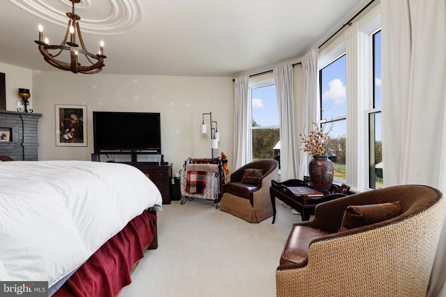 374 FINLEY ROAD, RAPHINE, Virginia 24472, 4 Bedrooms Bedrooms, ,3 BathroomsBathrooms,Residential,For sale,374 FINLEY ROAD,VARB2000154 MLS # VARB2000154